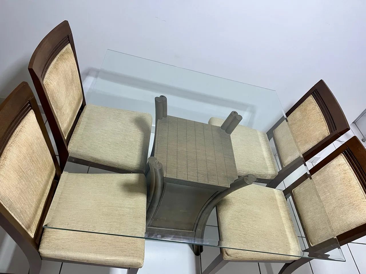 Mesa com 4 cadeiras - Foto 3