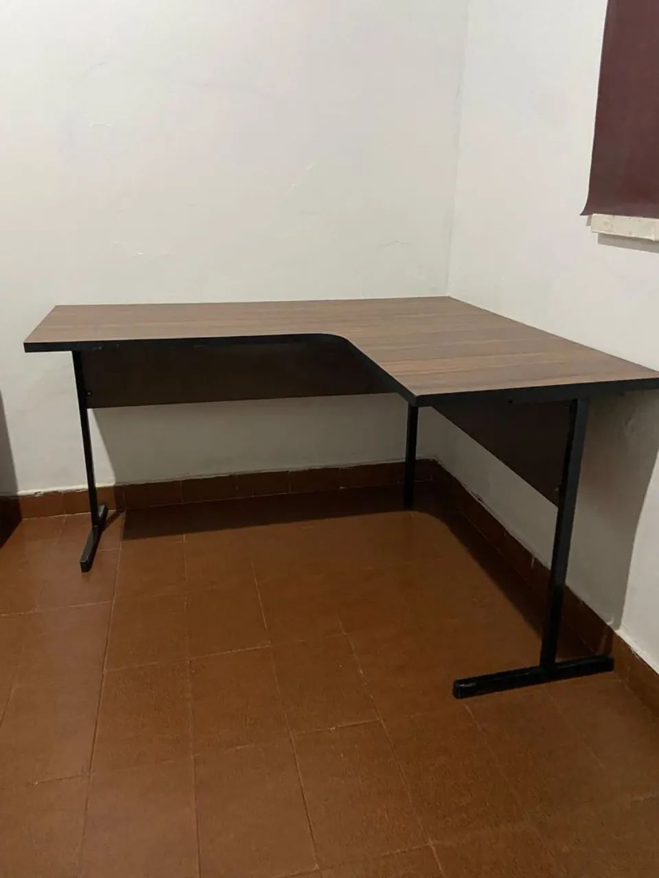 Escrivaninha em L