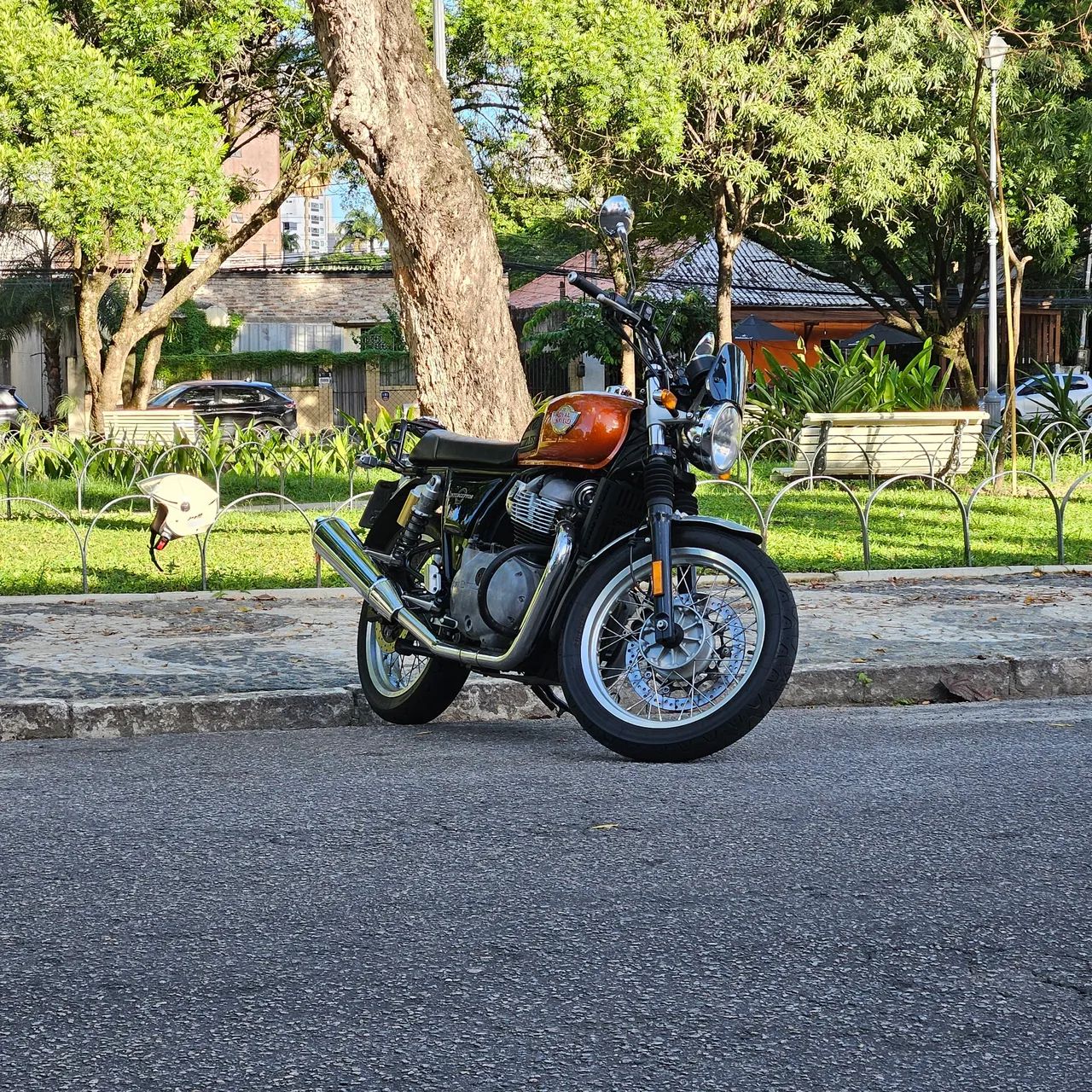 Royal Enfield Interceptor 650 2021 - Foto 4
