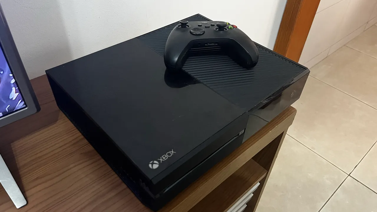Xbox One X - Consoles de Vídeo Game - Nova Esperança, Blumenau
