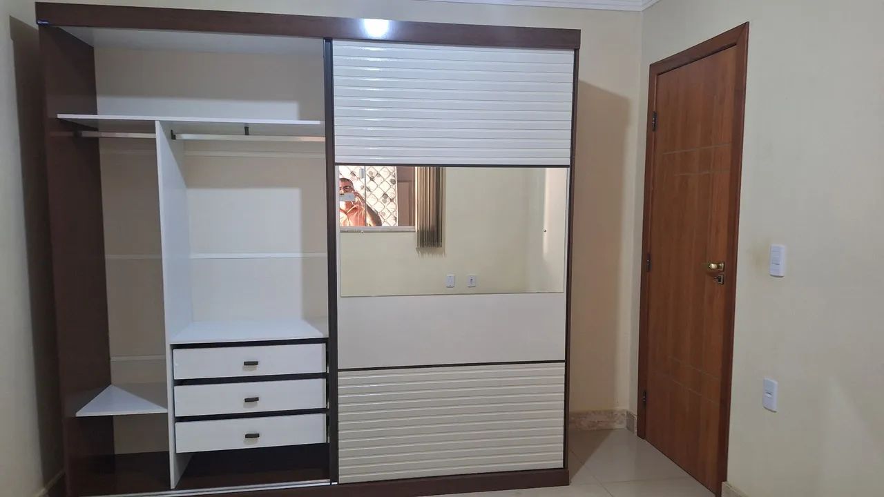 Guarda-Roupa 