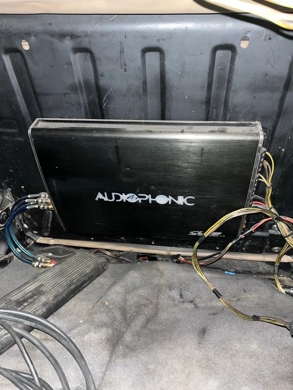 Conjunto de som automotivo 