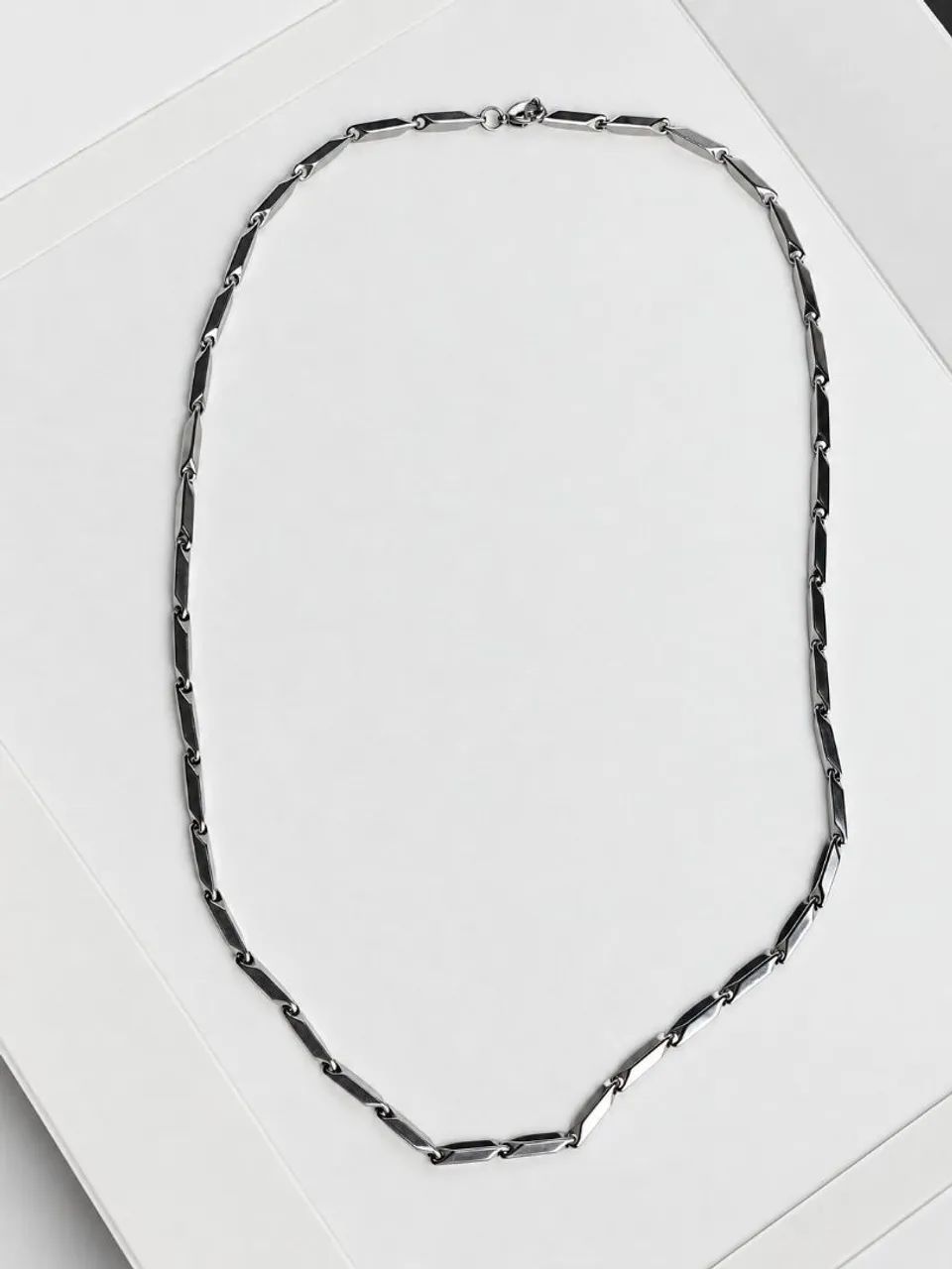 Cordão de aço inoxidável masculino 