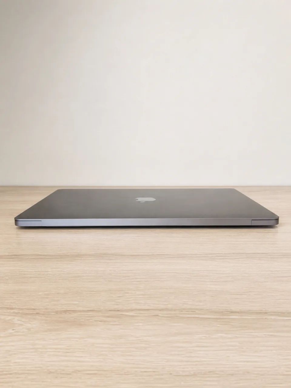 MacBook Pro 13? 2019 i5 8GB 128GB Touch Bar Space Gray - Foto 3