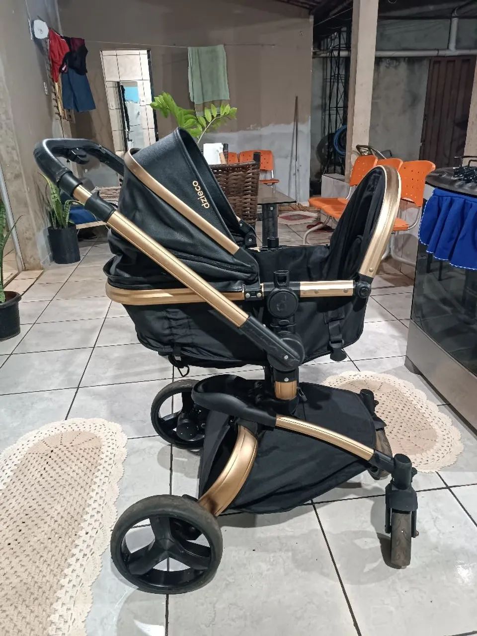Carrinho de bebê Disieco. - Foto 2