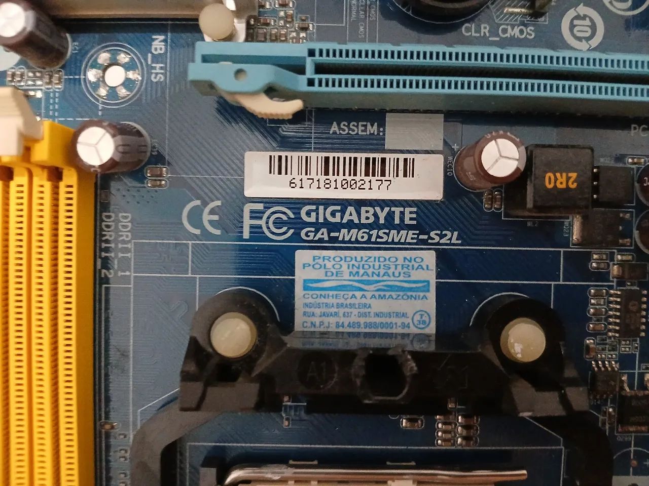 Placa mãe Gigabyte GA-M61SME-S2L - Foto 2