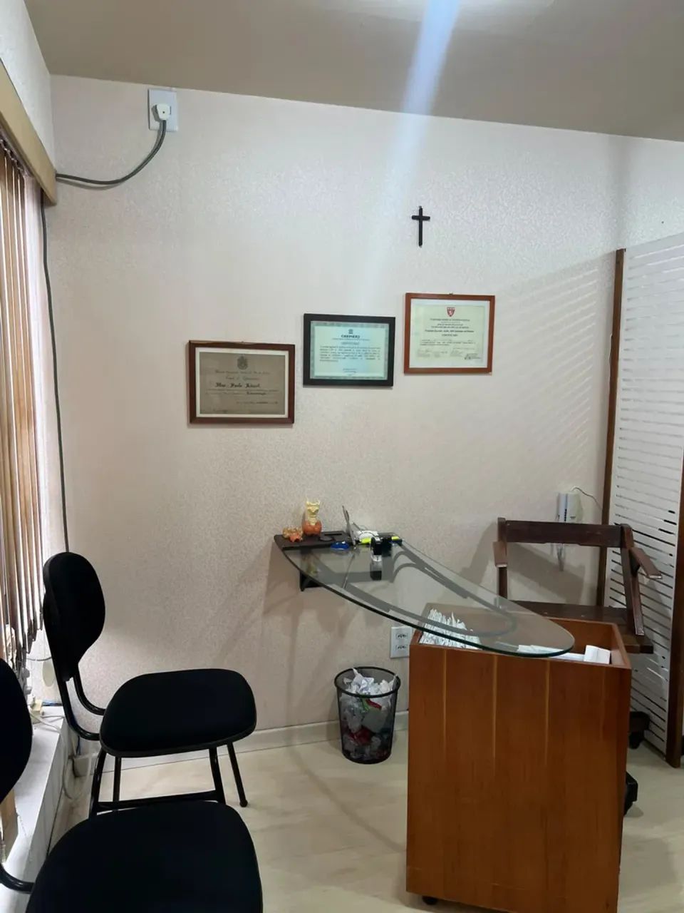 Sala comercial com 17m² no Centro - Nova Friburgo - RJ. - Foto 3