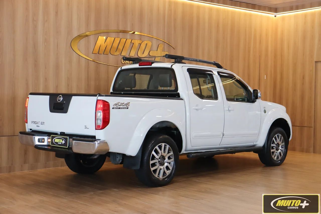Nissan Frontier SEL CD 4X4 2.5 TB Diesel Aut. 2013 - Foto 4