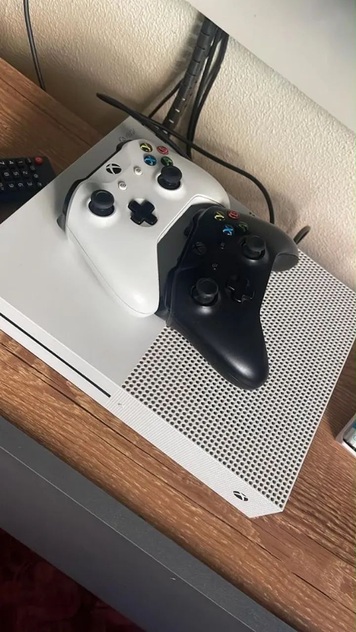 Vendo Vídeo game Xbox one S - Foto 2