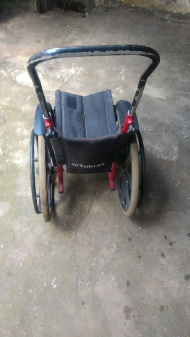Cadeira de rodas infantil  - Foto 2