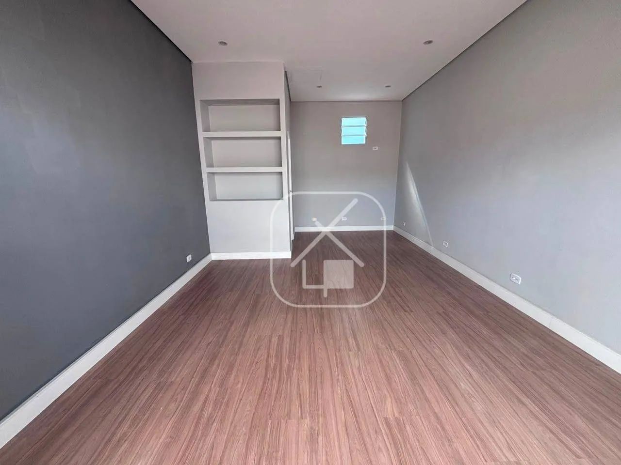 SALA COMERCIAL PARA LOCAÇÃO NO CENTRO DE GUARAREMA - Foto 2
