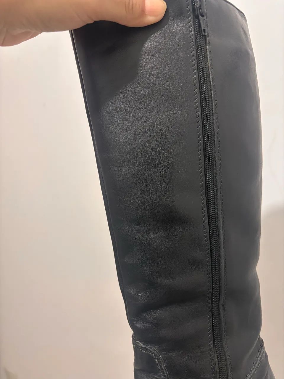 Bota cano alto de couro  - Foto 2