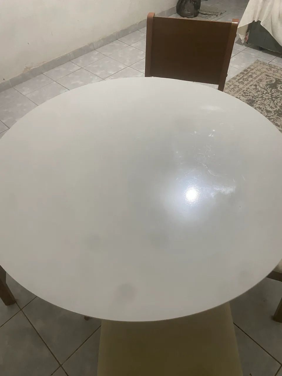 Mesa com 04 cadeiras 467357254843770882