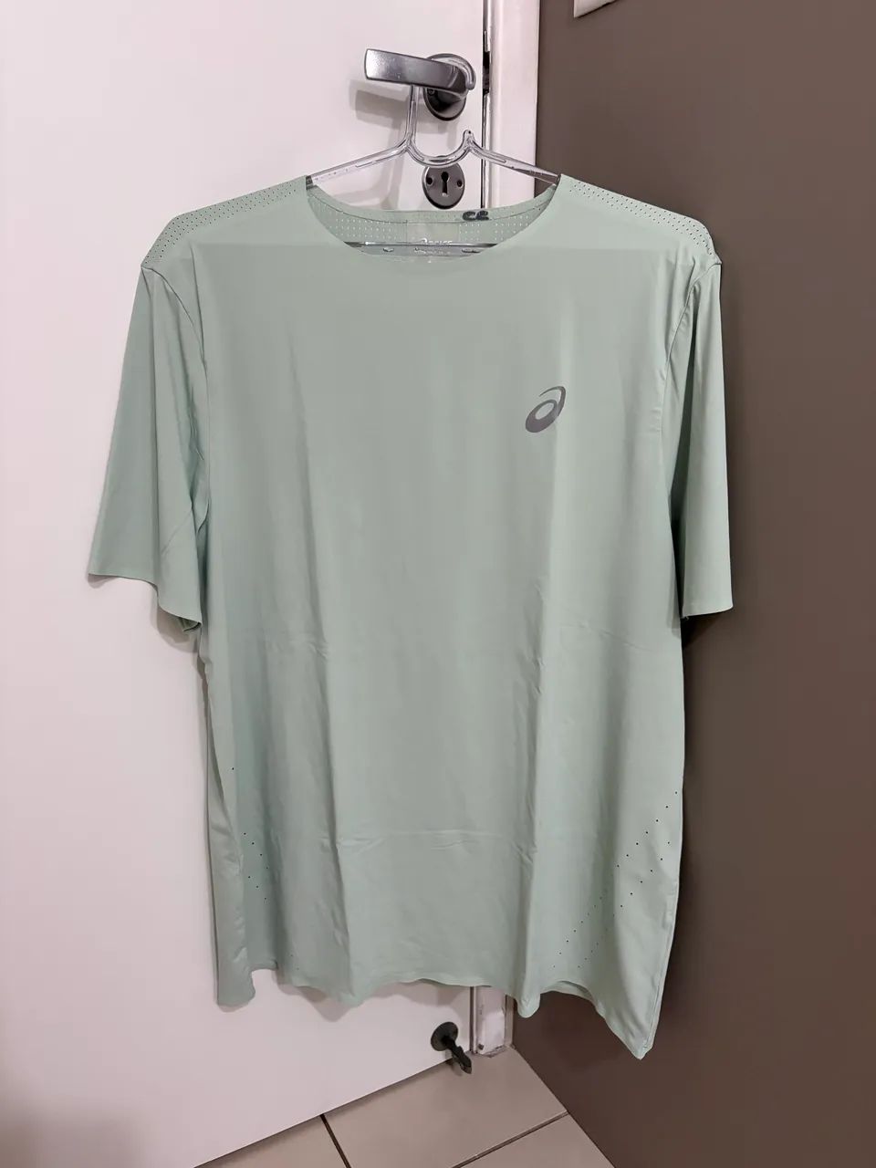 Camiseta Asics selada masculina G