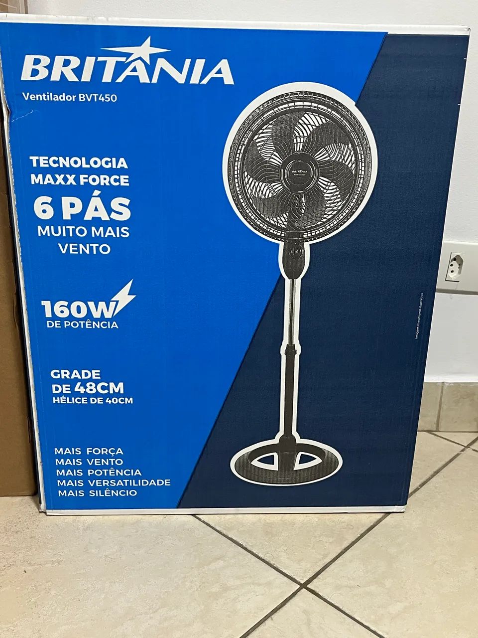 Ventilador de coluna Britânia 