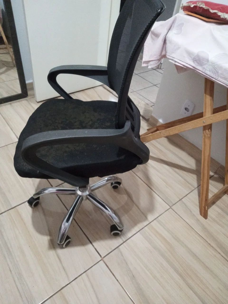  Vendo Cadeiras de escritório  - Foto 3