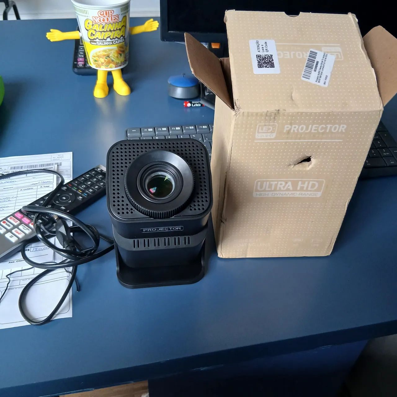 Vendo projetor Hypro320 Android  - Foto 2