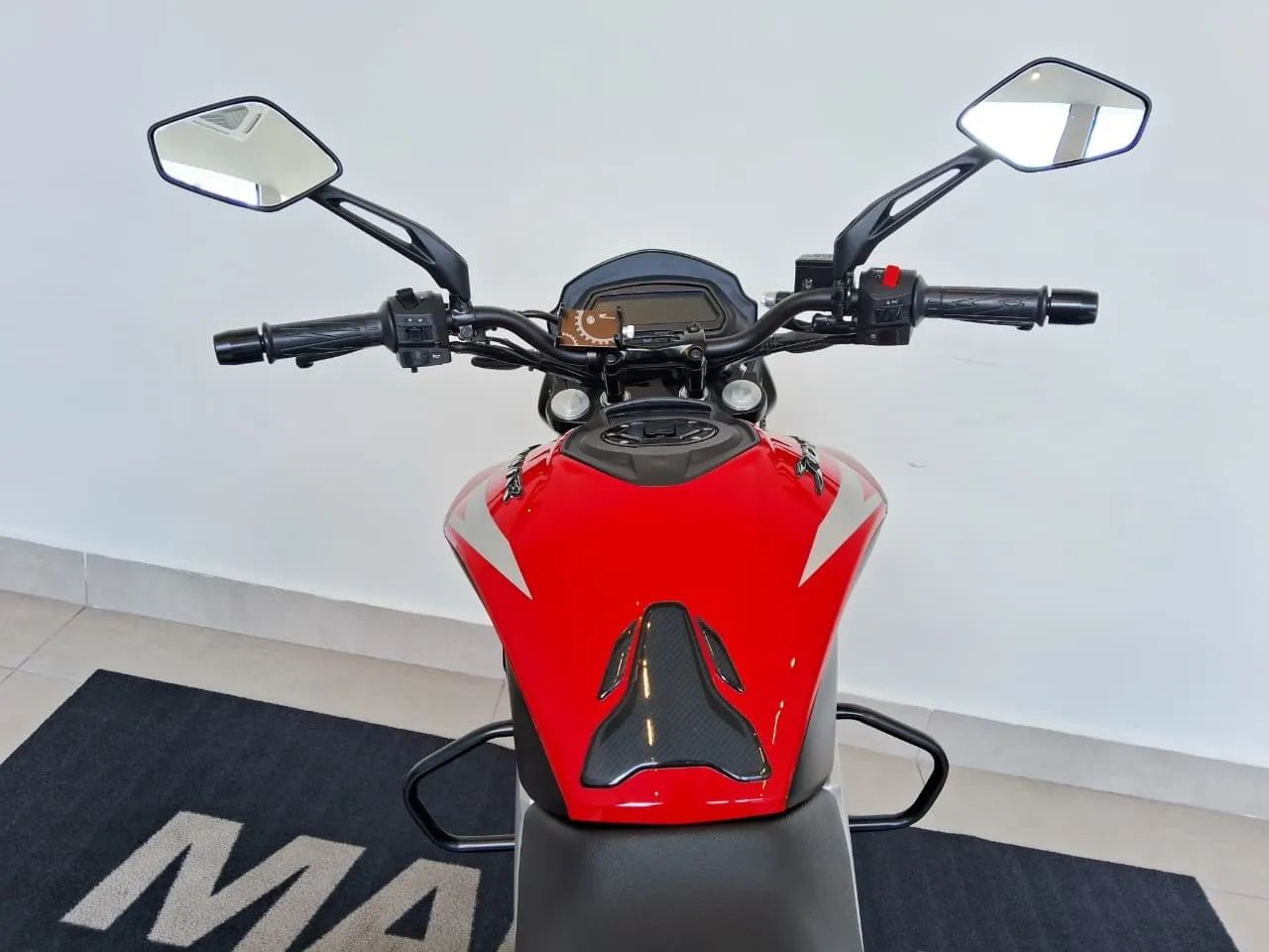 Bajaj DOMINAR 250 - Foto 5