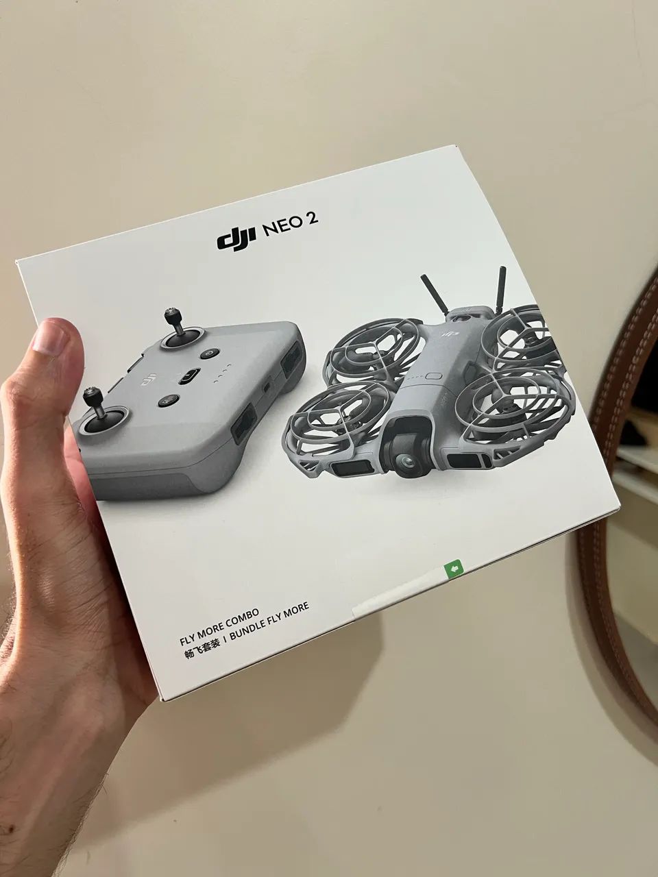 DJI Neo 2 combo Fly More