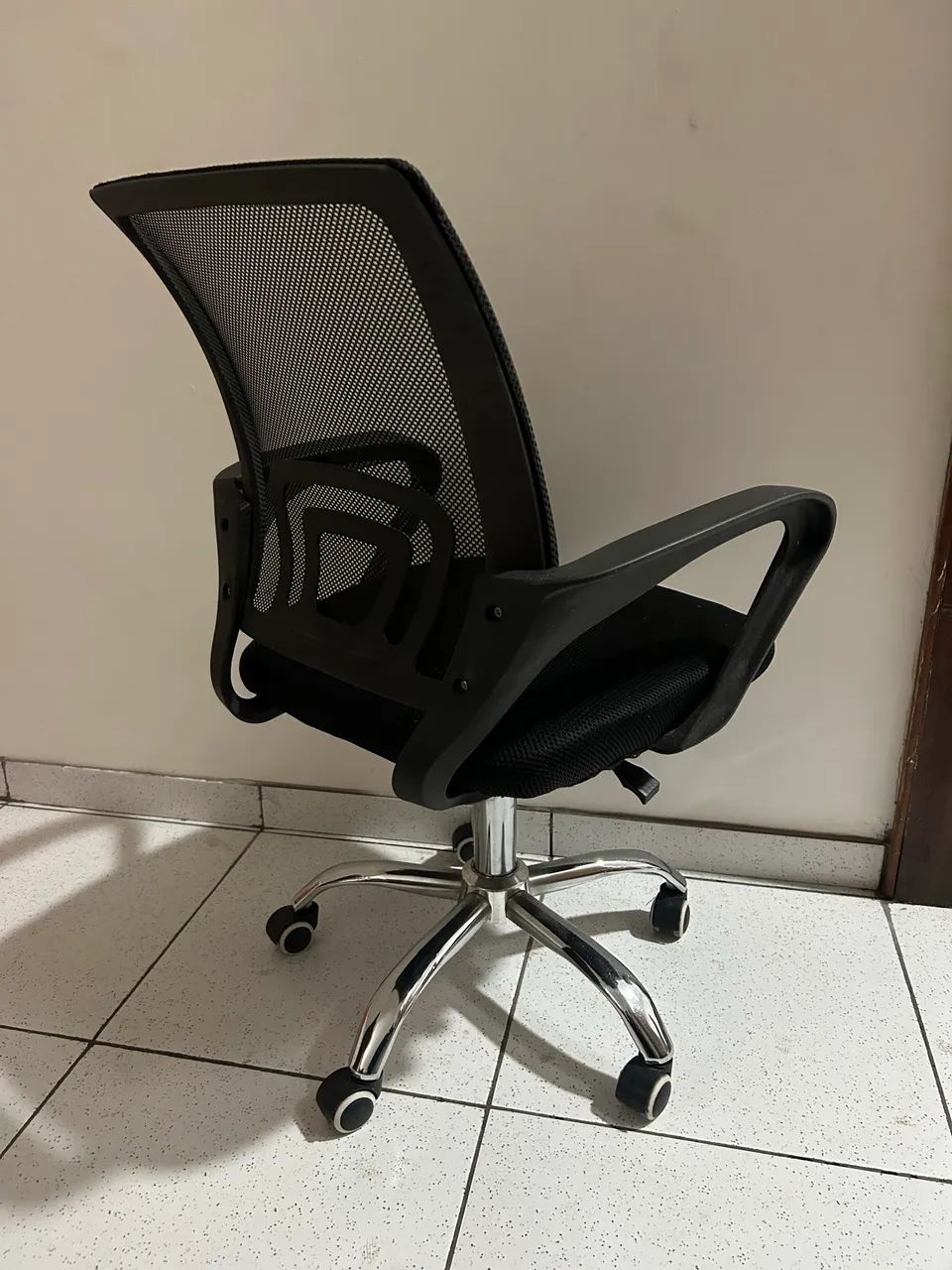 Cadeira giratória escritório  - Foto 2