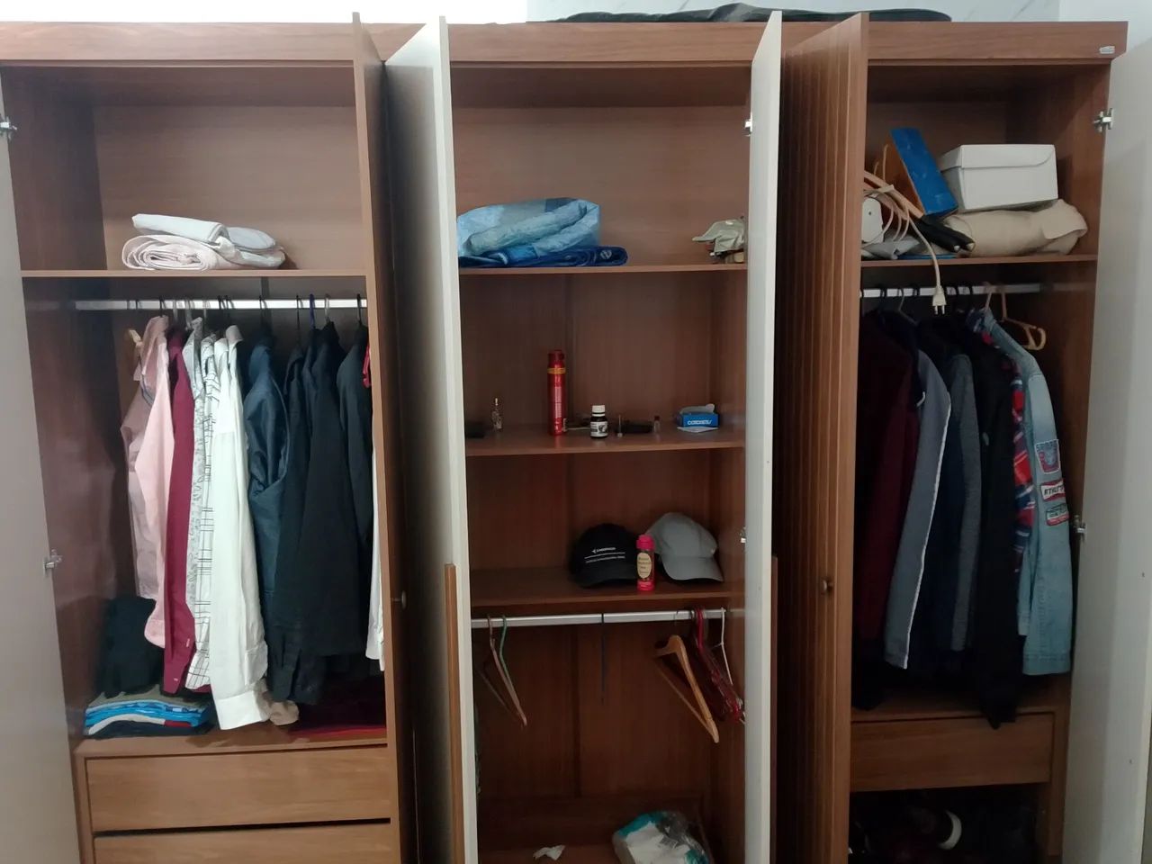 Guarda roupa 6 portas  - Foto 4