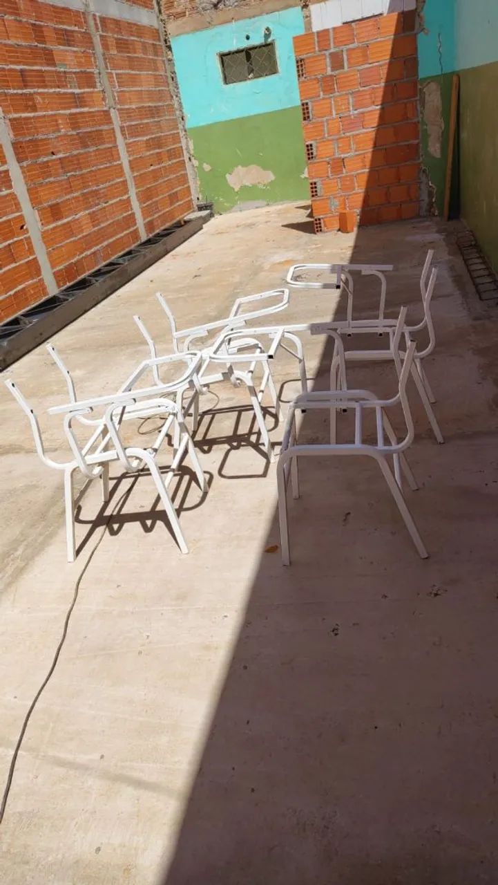 Cadeiras escolares estrutura 