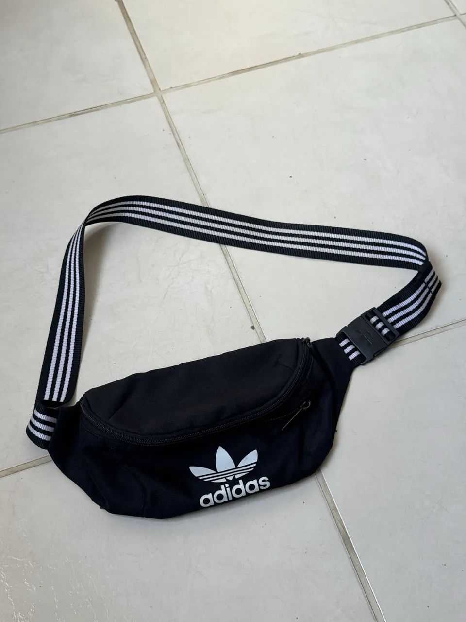 Pochete Adidas Original Preta