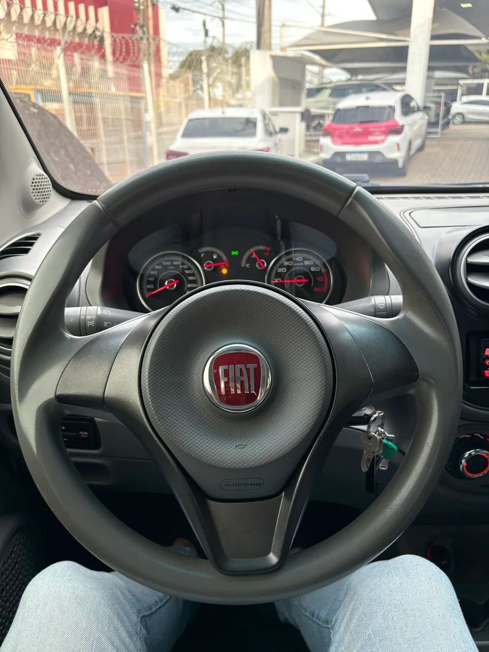 Fiat Palio Attractive 1.0 EVO Fire Flex 8V 5P 2016 - Foto 4