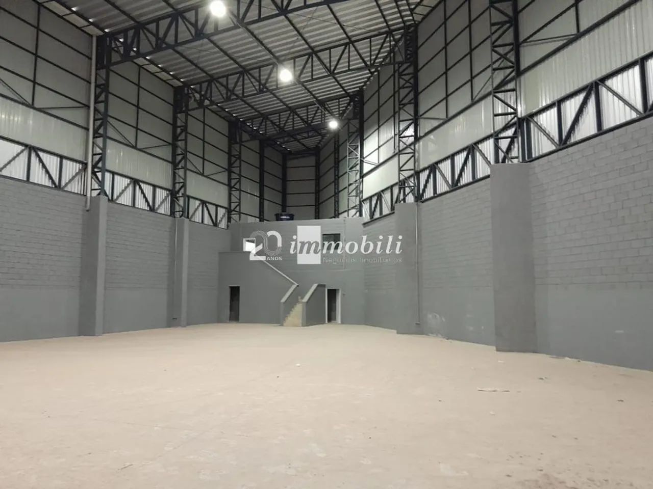 Galpão 800 m2 área construída 820 m2 área total terreno 1.976,52 m2 - Foto 4