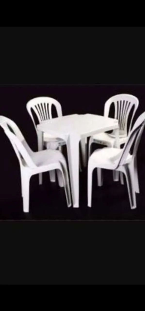 Vendo jogos de mesas plasticas