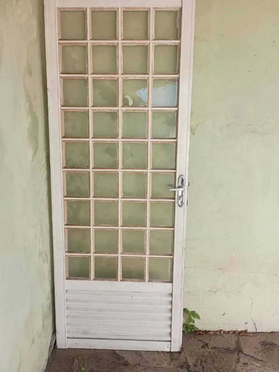 Vende porta com vidro