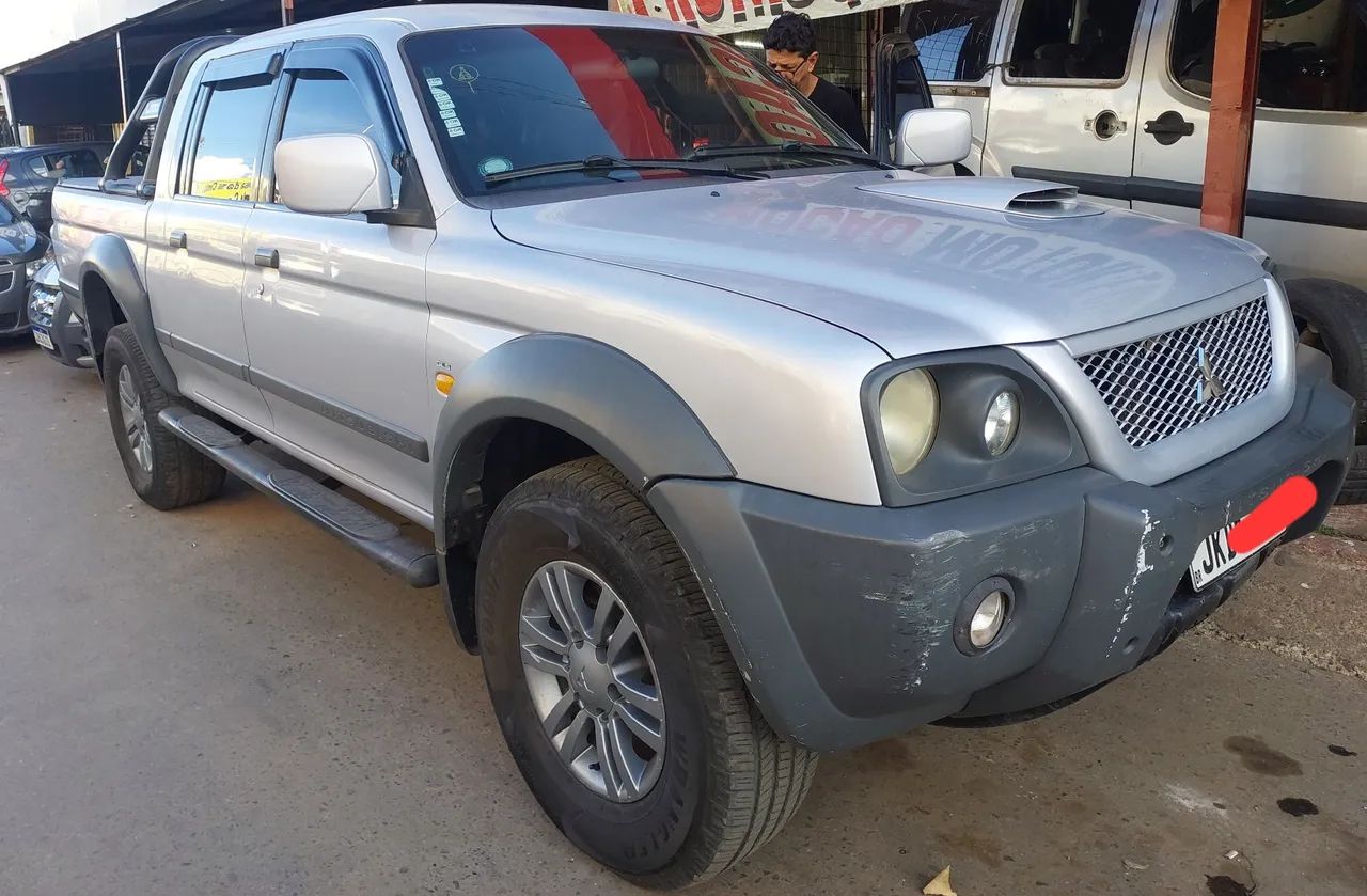 Mitsubishi L200 2010