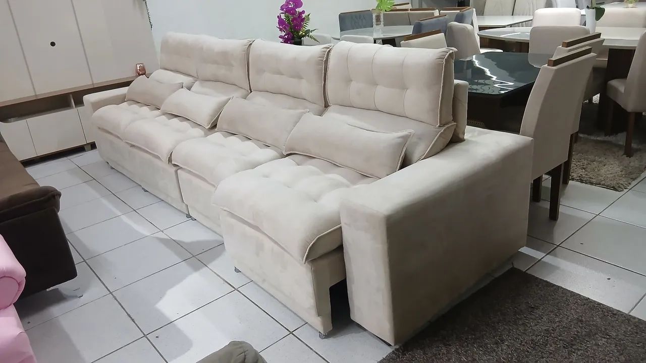 Sofazão de 4 assentos Retrátil e reclinável revestido no veludo e com molas no asento 