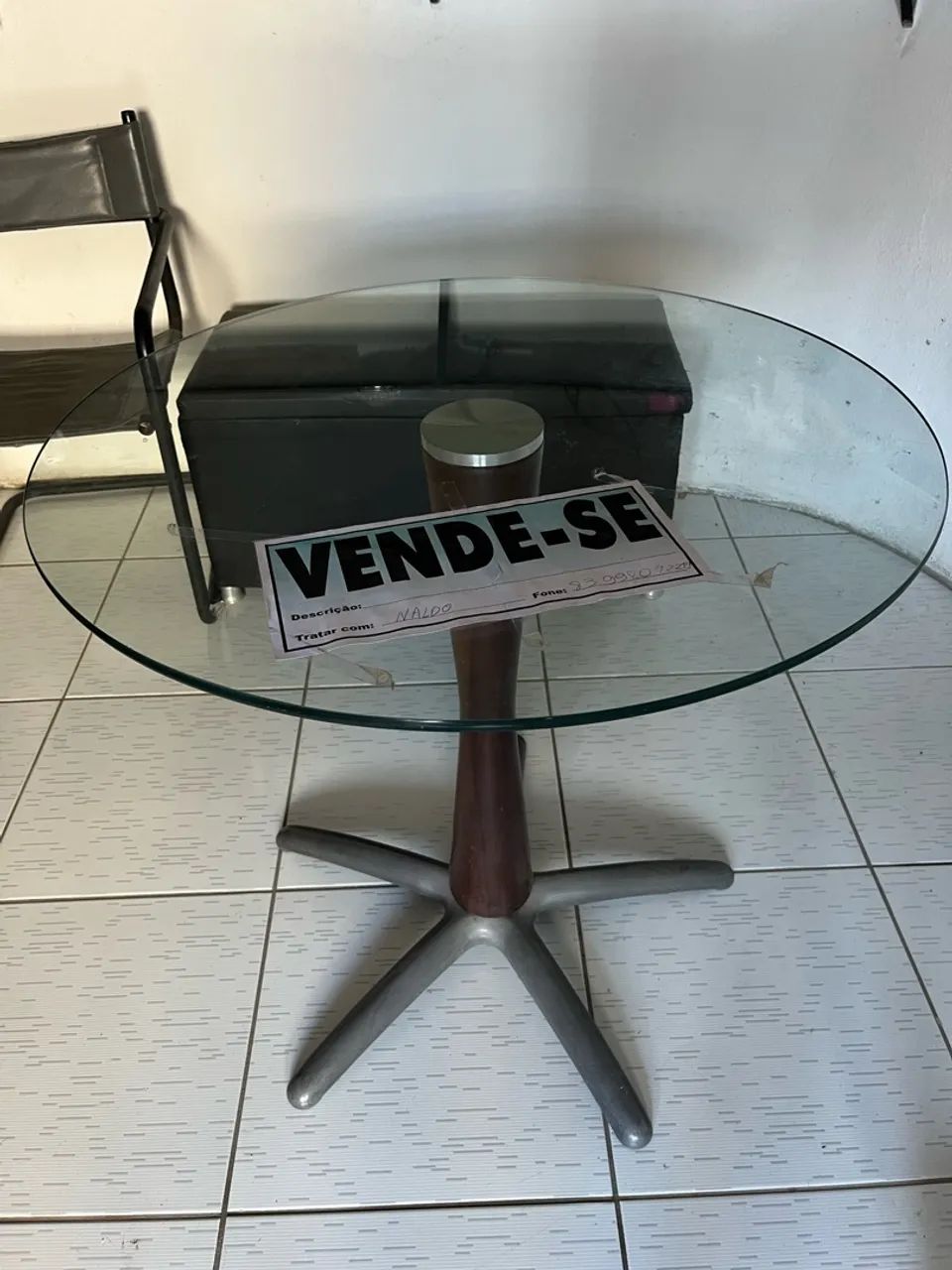 Mesa redonda com tampo de vidro - Foto 3
