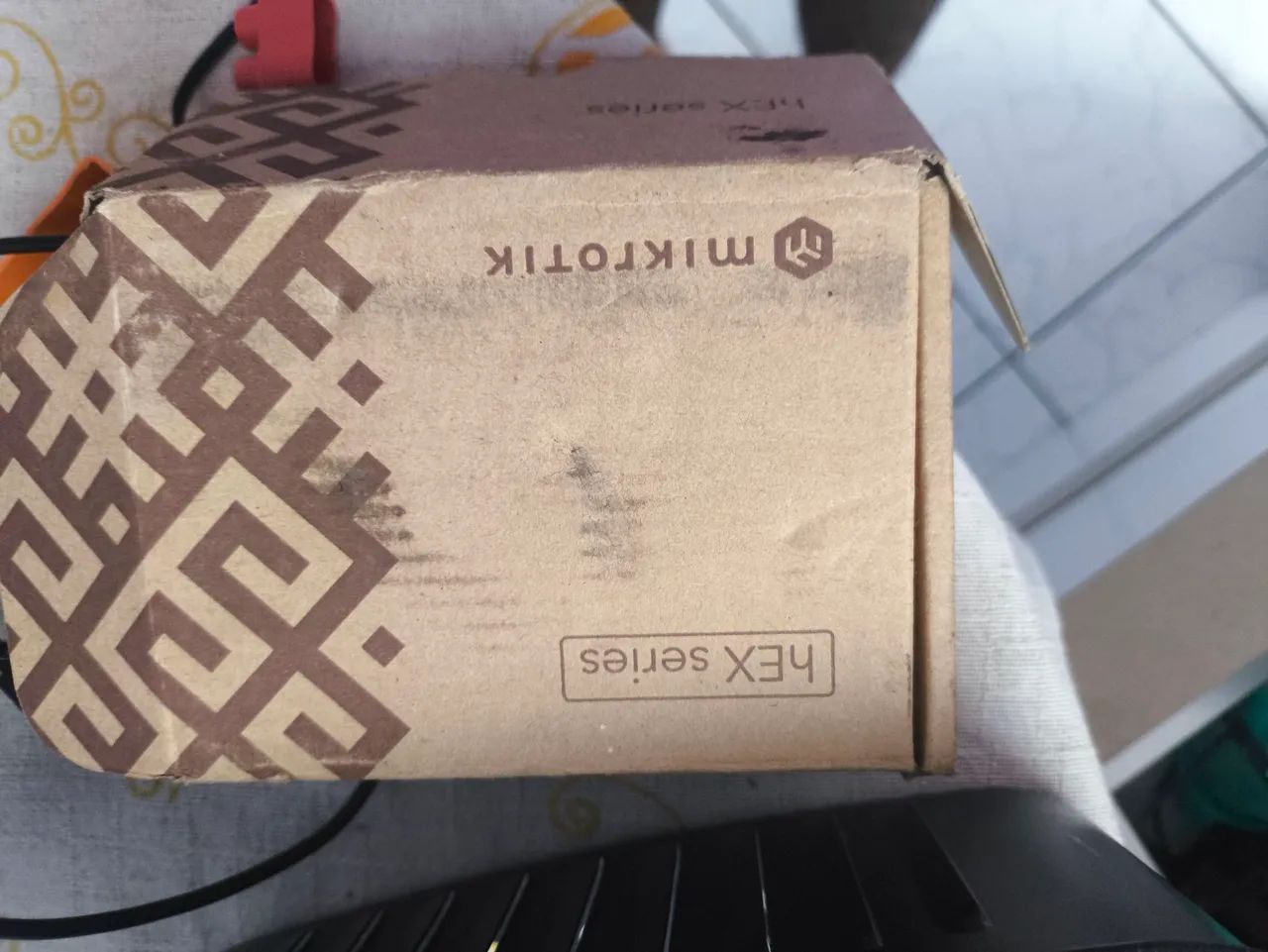 Roteador MikroTik Hex RB750Gr3 Branco