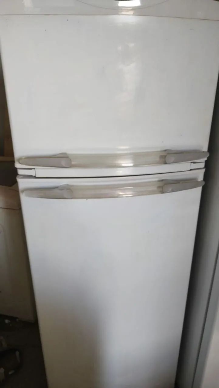 GELADEIRA DUPLEX 