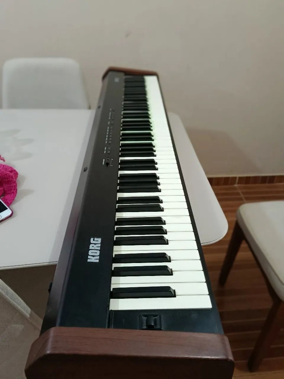 Piano Korg SP 100  - Foto 4