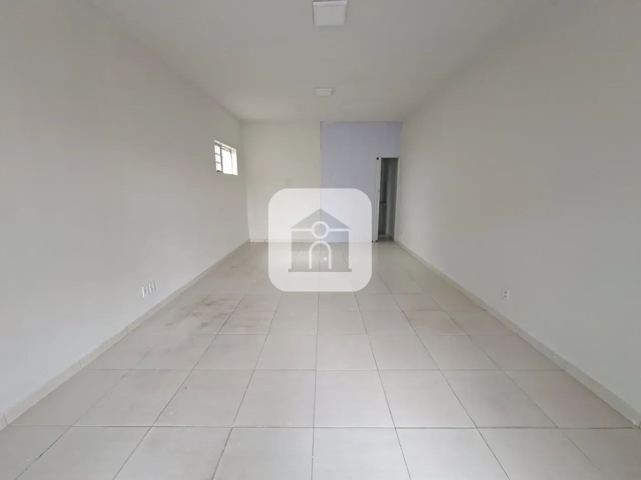 Cômodo Comercial para locação no bairro Mansour