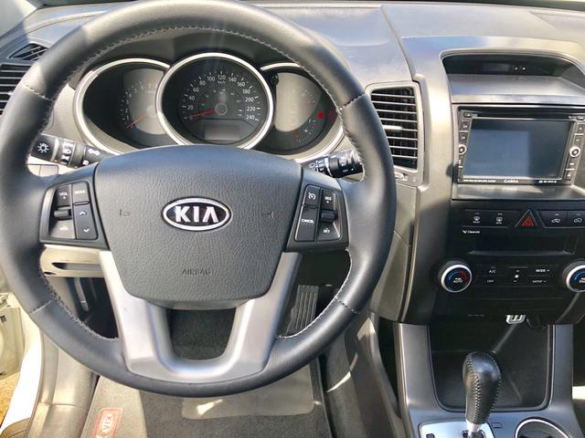 Kia SORENTO 2012 AUTOMÁTICA, COM APENAS 52.000 KMS RODADOS, ÚNICO DONO, ESTADO DE ZERO KM! - Foto 9