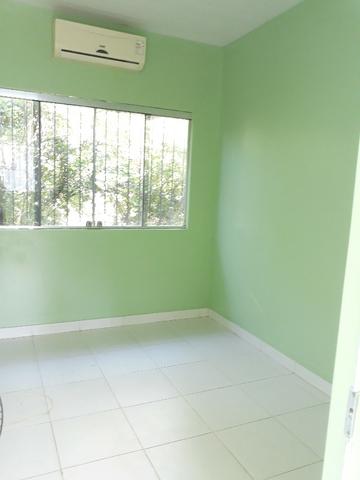 Linda Casa de 160m2, 3 quartos em terreno amplo no Bairro Zerão - Foto 15