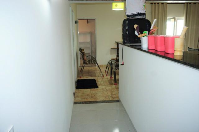 Belíssima casa em Águas Belas com piscina - Foto 11