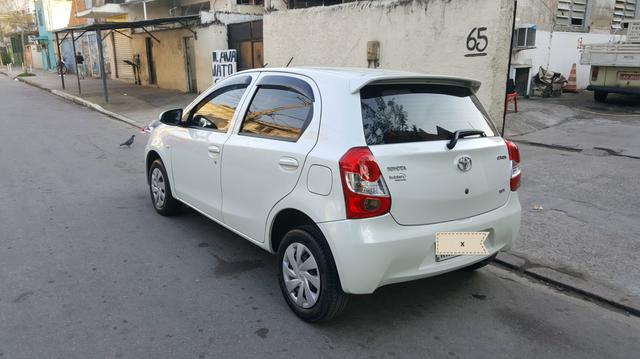 Toyota Etios X 1.3 2017
