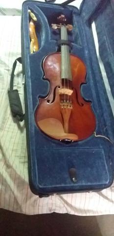 Violino em ótimo estado