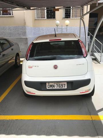 Fiat punto 1.4 Attractive Italia 8V Branco 2013 - Foto 3