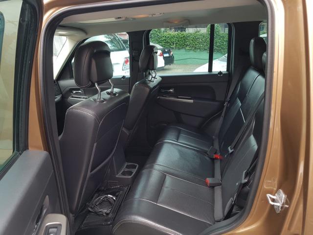 Jeep Cherokee 3.7 4x4 V6 - Foto 7