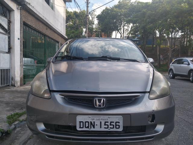 Honda fit 2006 bem abaixo da tabelars 15.000 carro com passagem de leilão - Foto 4