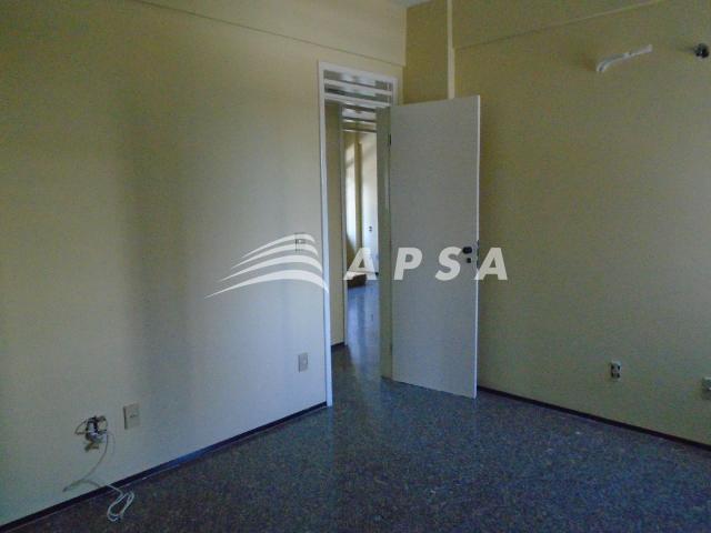 Apartamento para alugar com 3 dormitórios em Meireles, Fortaleza cod:28636 - Foto 13