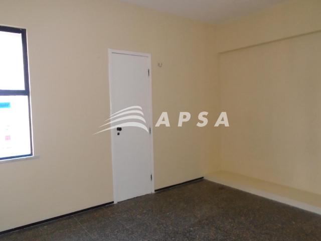 Apartamento para alugar com 3 dormitórios em Meireles, Fortaleza cod:28636 - Foto 12