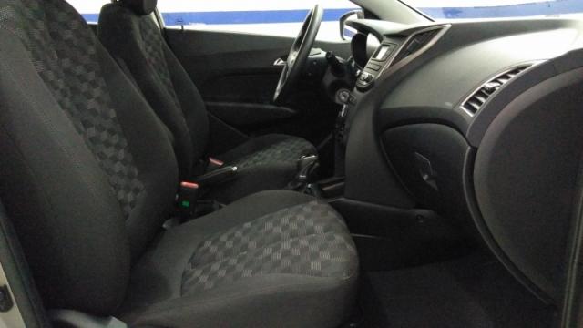 HYUNDAI HB20 1.6 COMFORT PLUS 16V FLEX 4P AUTOMATICO. - Foto 7