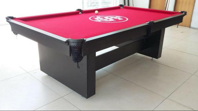 Mesa de Bilhar Dois Pés Preta Personalizada Inter Modelo CHI2678